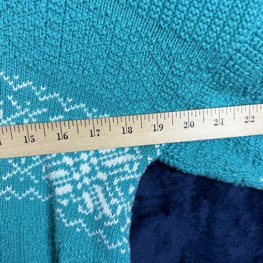 Vintage Saks Fifth Av Teal Sweater Made In Italy XL White Snowflake Pattern - Picture 3 of 15